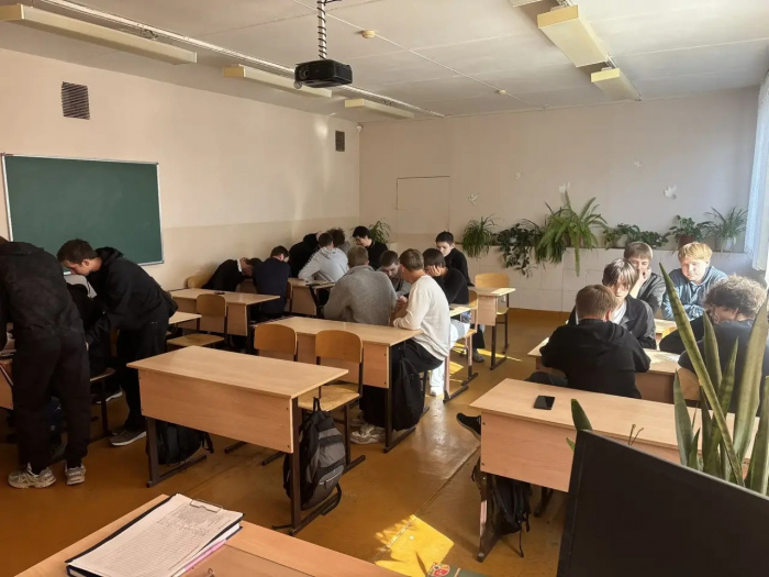 Знакомимся, общаемся, учимся работать вместе